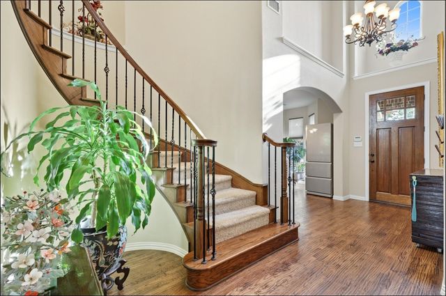 209 Florence Drive, Lewisville, TX 75056