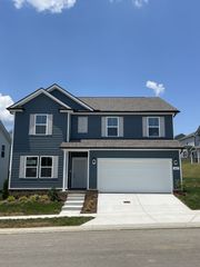 462 Jet Stream Drive, La Vergne, TN 37086