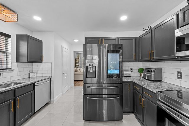 703 Harvest Glen Drive, Cedar Hill, TX 75104
