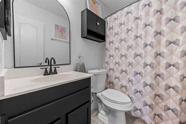 703 Harvest Glen Drive, Cedar Hill, TX 75104