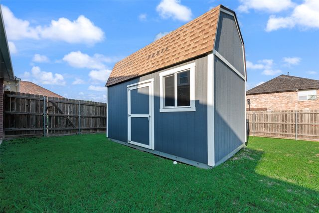 703 Harvest Glen Drive, Cedar Hill, TX 75104