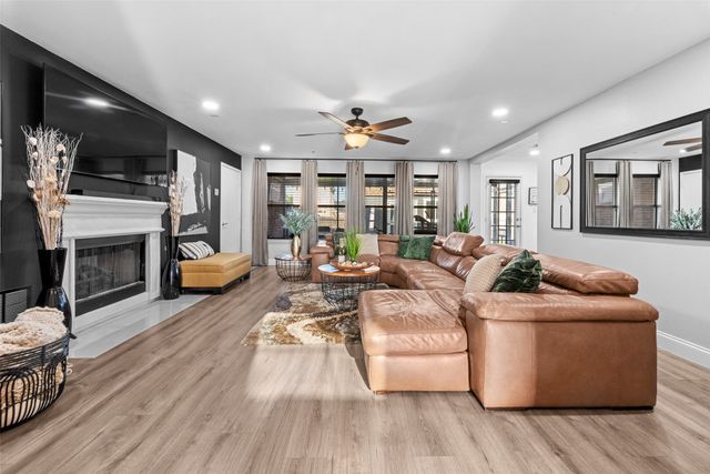 703 Harvest Glen Drive, Cedar Hill, TX 75104