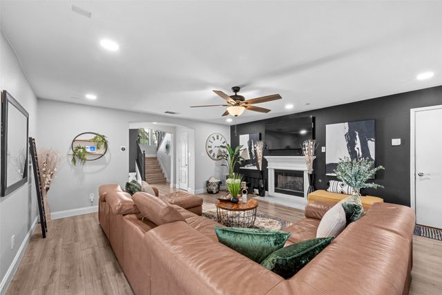 703 Harvest Glen Drive, Cedar Hill, TX 75104