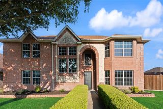 703 Harvest Glen Drive, Cedar Hill, TX 75104
