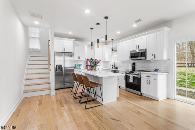 29 Tennis Rd, Jefferson Twp., NJ 07849