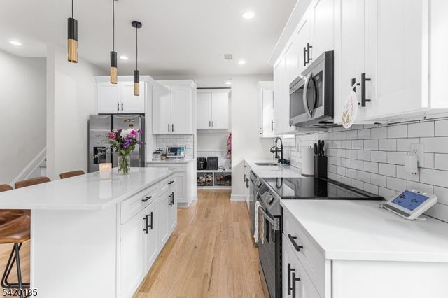 29 Tennis Rd, Jefferson Twp., NJ 07849