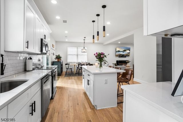 29 Tennis Rd, Jefferson Twp., NJ 07849