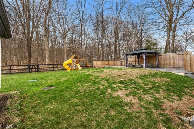 29 Tennis Rd, Jefferson Twp., NJ 07849