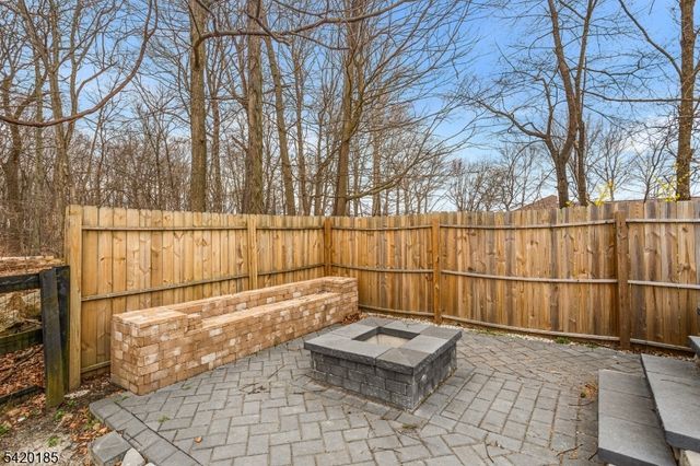 29 Tennis Rd, Jefferson Twp., NJ 07849