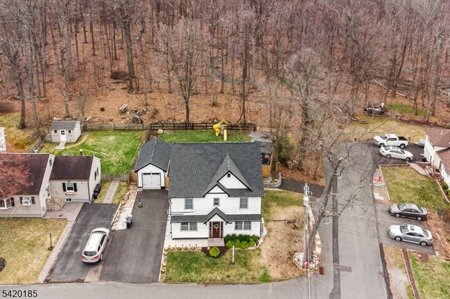 29 Tennis Rd, Jefferson Twp., NJ 07849