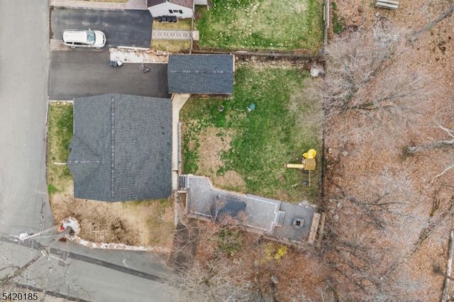 29 Tennis Rd, Jefferson Twp., NJ 07849