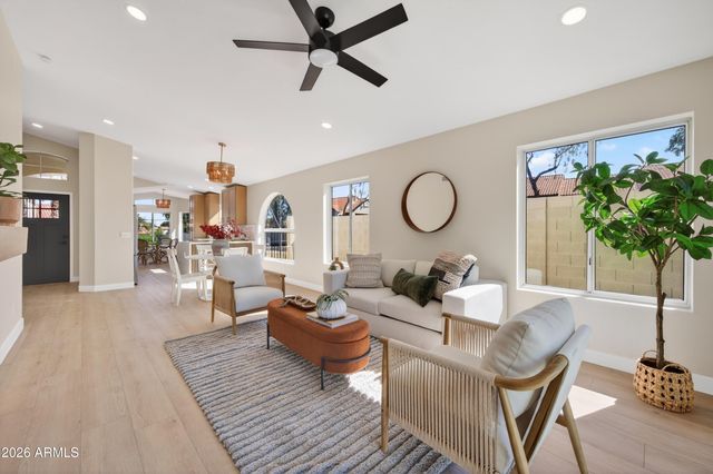 4814 E MONTE Way, Phoenix, AZ 85044