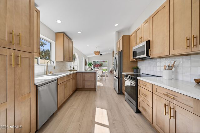 4814 E MONTE Way, Phoenix, AZ 85044