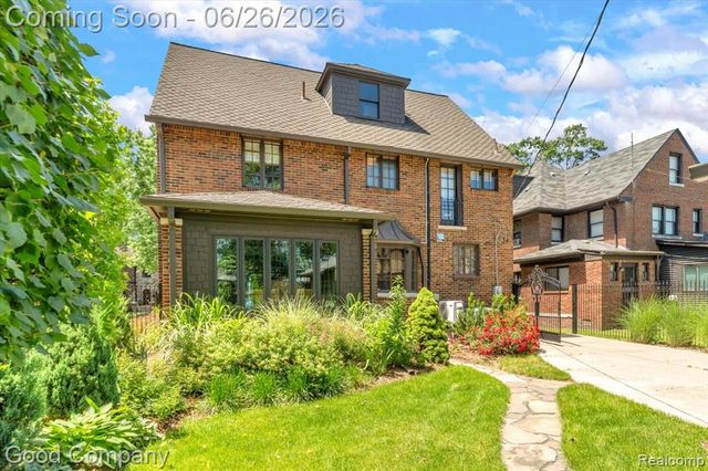 17566 Muirland Street, Detroit, MI 48221