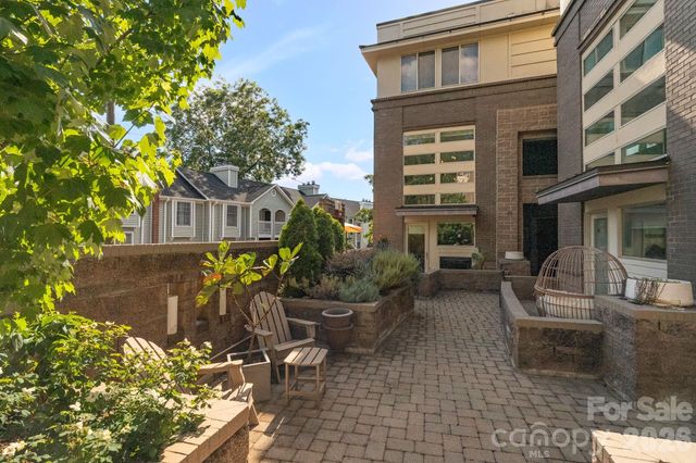 420 Queens Road 10, Charlotte, NC 28207