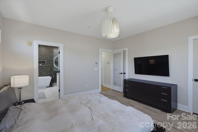 420 Queens Road 10, Charlotte, NC 28207