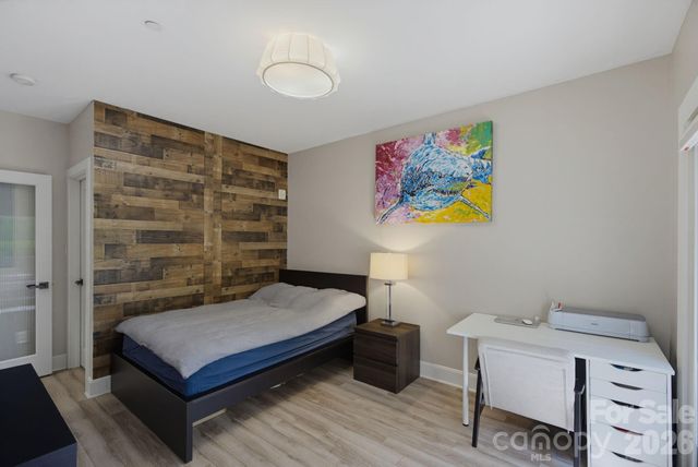 420 Queens Road 10, Charlotte, NC 28207
