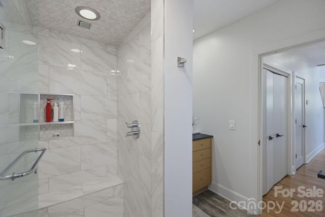 420 Queens Road 10, Charlotte, NC 28207