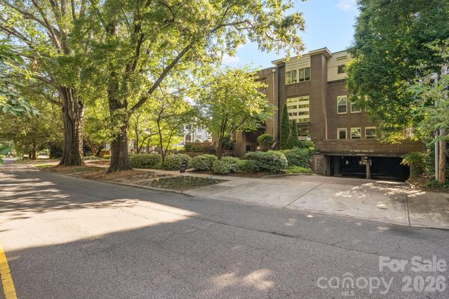 420 Queens Road 10, Charlotte, NC 28207