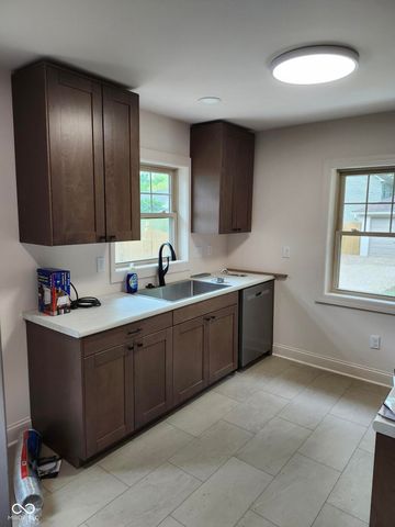 5608 CARROLLTON Avenue, Indianapolis, IN 46220