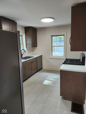 5608 CARROLLTON Avenue, Indianapolis, IN 46220