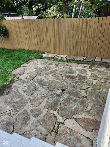 5608 CARROLLTON Avenue, Indianapolis, IN 46220