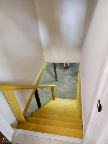 5608 CARROLLTON Avenue, Indianapolis, IN 46220