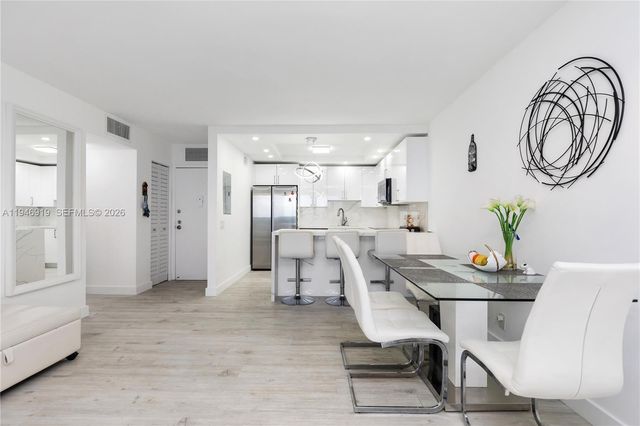 2201 S Ocean Dr 902, Hollywood, FL 33019