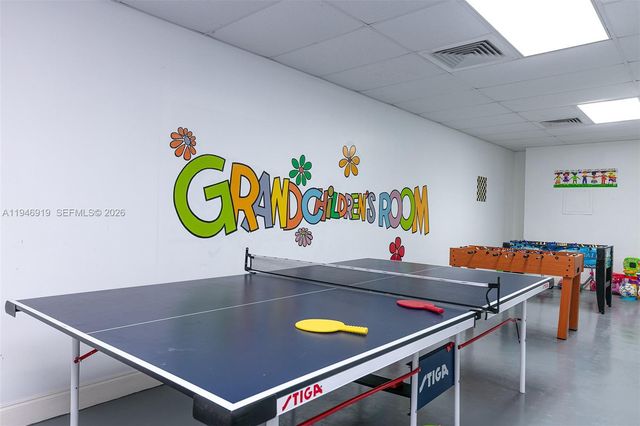 2201 S Ocean Dr 902, Hollywood, FL 33019