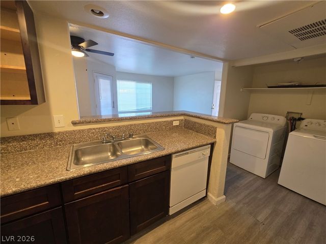 1830 North Pecos Road 126, Las Vegas, NV 89115