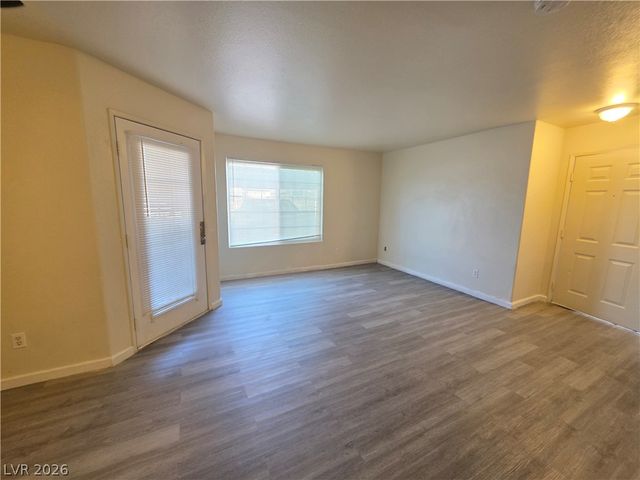 1830 North Pecos Road 126, Las Vegas, NV 89115