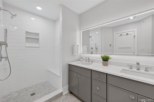 1821 Soundview Court, Yorktown Heights, NY 10598