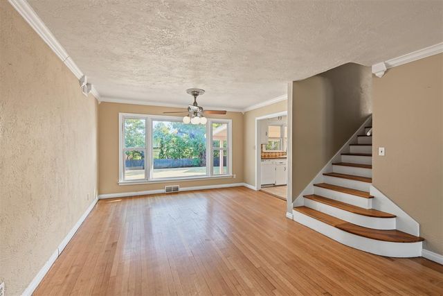 1728 NW 63rd Street, Nichols Hills, OK 73116