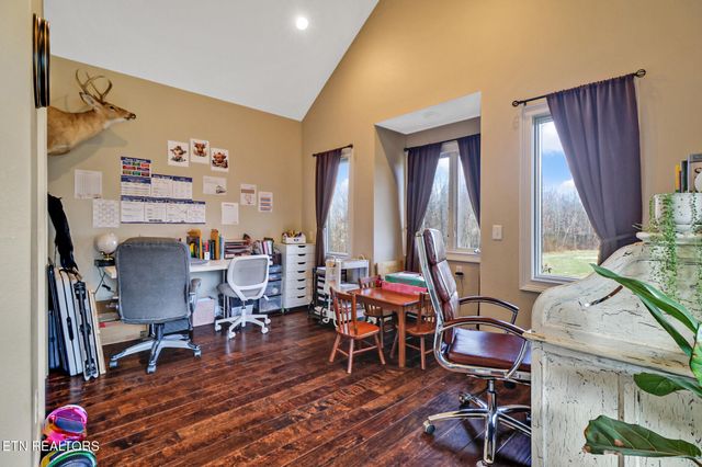 370 Randolph Rd, Crossville, TN 38555