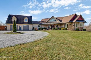 370 Randolph Rd, Crossville, TN 38555