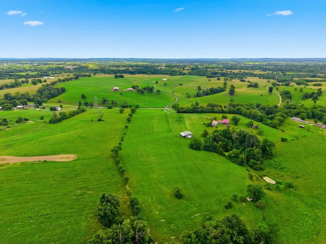 1566 Old Danville Road, Lancaster, KY 40444