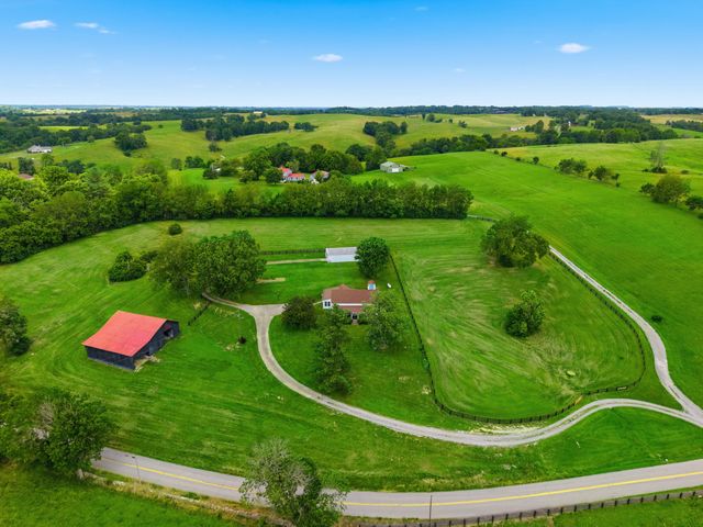 1566 Old Danville Road, Lancaster, KY 40444