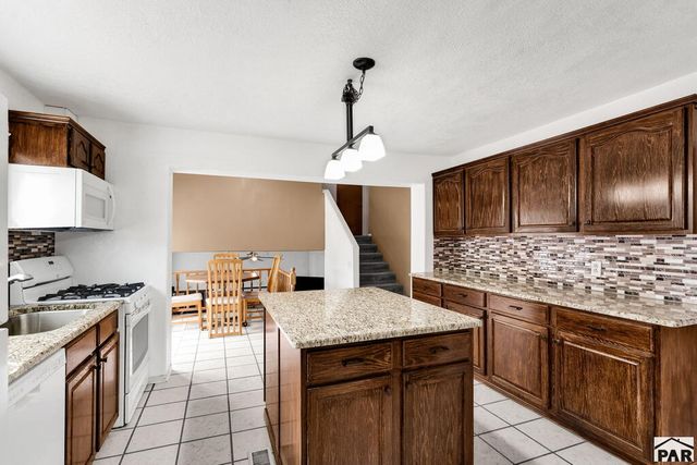 2704 E 9th St, Pueblo, CO 81001