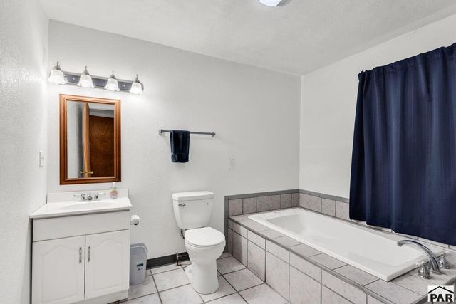 2704 E 9th St, Pueblo, CO 81001