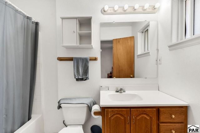 2704 E 9th St, Pueblo, CO 81001