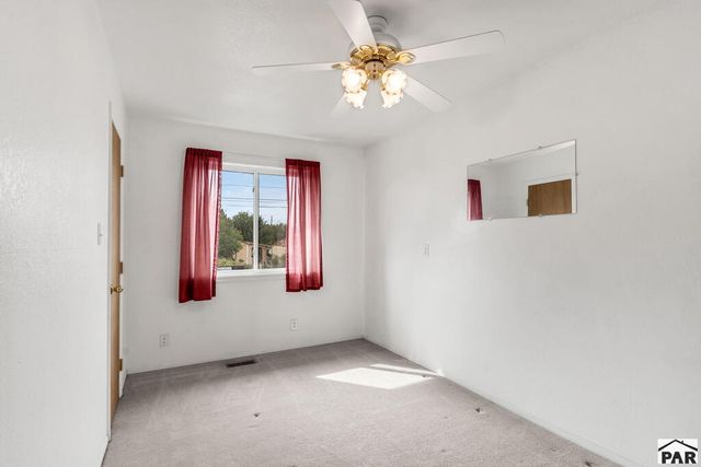 2704 E 9th St, Pueblo, CO 81001