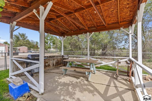 2704 E 9th St, Pueblo, CO 81001
