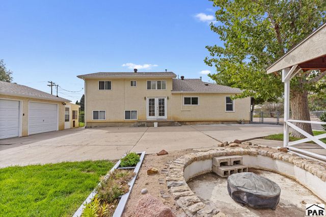 2704 E 9th St, Pueblo, CO 81001