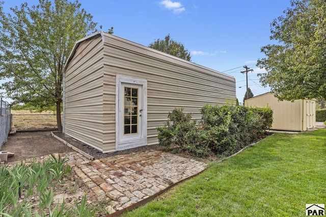 2704 E 9th St, Pueblo, CO 81001