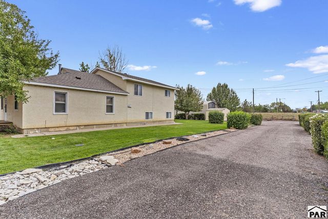 2704 E 9th St, Pueblo, CO 81001