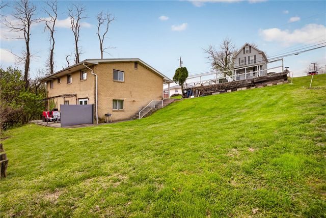 1006 Grant Ave, Monessen, PA 15062