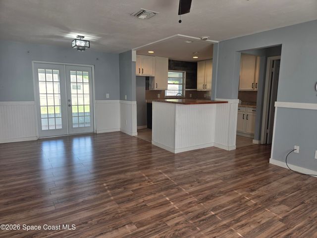 458 Coral Avenue SE, Palm Bay, FL 32909