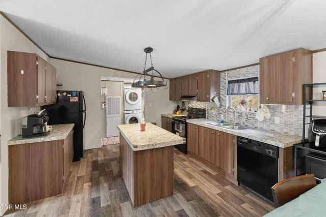 1473 State Highway 33, Tazewell, TN 37879