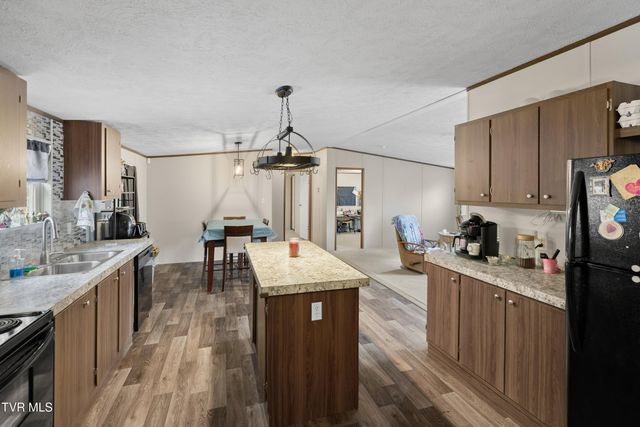 1473 State Highway 33, Tazewell, TN 37879