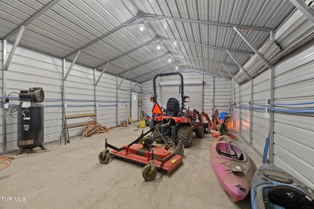 1473 State Highway 33, Tazewell, TN 37879